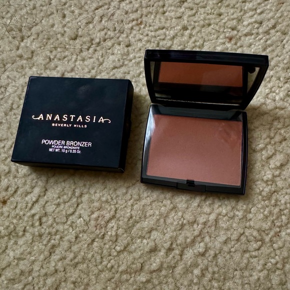 Anastasia Beverly Hills Powder Bronzer - Warm Brown